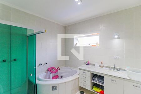 Casa à venda com 300m², 4 quartos e 3 vagas Casa à venda com 300m², 4 quartos e 3 vagasBanheiro Suíte 1