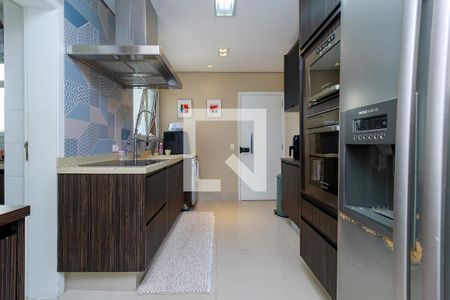 Apartamento à venda com 131m², 3 quartos e 3 vagas Apartamento à venda com 131m², 3 quartos e 3 vagasCozinha