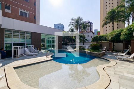 Apartamento à venda com 131m², 3 quartos e 3 vagas Apartamento à venda com 131m², 3 quartos e 3 vagasPiscina