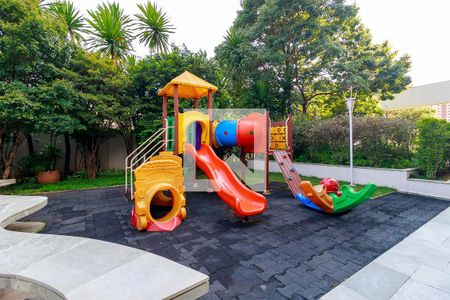 Apartamento à venda com 131m², 3 quartos e 3 vagas Apartamento à venda com 131m², 3 quartos e 3 vagasPlayground