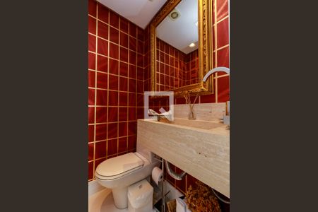 Apartamento à venda com 131m², 3 quartos e 3 vagas Apartamento à venda com 131m², 3 quartos e 3 vagasLavabo