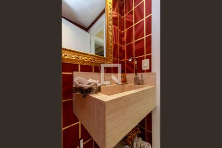 Apartamento à venda com 131m², 3 quartos e 3 vagas Apartamento à venda com 131m², 3 quartos e 3 vagasLavabo