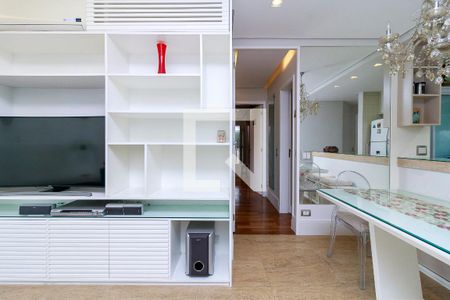 Sala de apartamento à venda com 2 quartos, 75m² em Cidade Monções, São Paulo