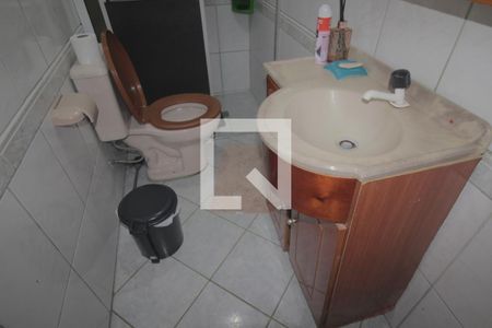 Casa à venda com 180m², 3 quartos e 3 vagasBanheiro 2