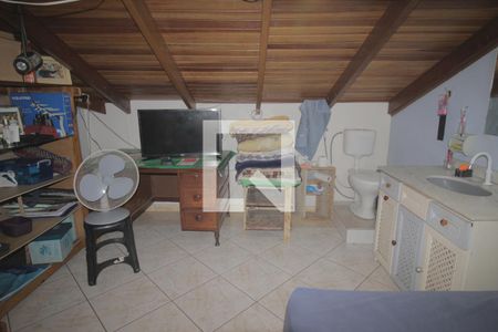 Casa à venda com 180m², 3 quartos e 3 vagasSótão