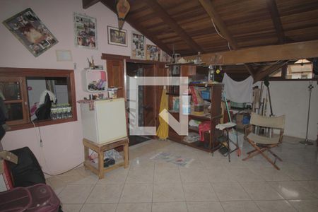 Casa à venda com 180m², 3 quartos e 3 vagasSótão