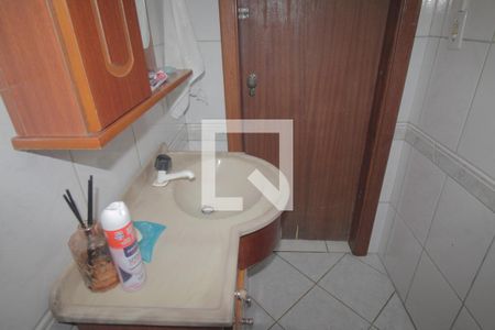 Casa à venda com 180m², 3 quartos e 3 vagasBanheiro 2