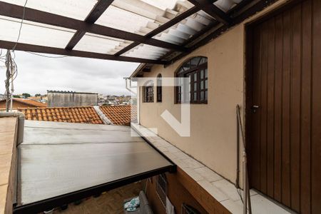 Casa à venda com 240m², 2 quartos e 2 vagas Casa à venda com 240m², 2 quartos e 2 vagasVista do Terraço