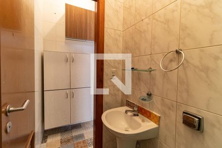 Casa à venda com 240m², 2 quartos e 2 vagas Casa à venda com 240m², 2 quartos e 2 vagasBanheiro Social