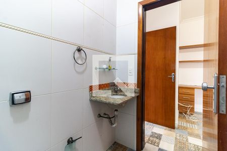 Casa à venda com 240m², 2 quartos e 2 vagas Casa à venda com 240m², 2 quartos e 2 vagasBanheiro da Suíte