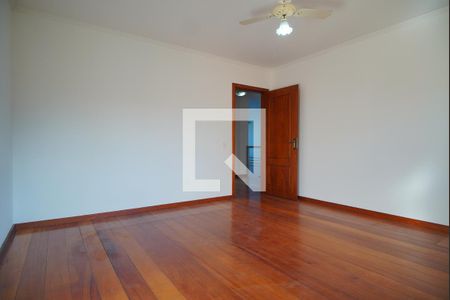 Casa à venda com 275m², 3 quartos e 3 vagasQuarto 3