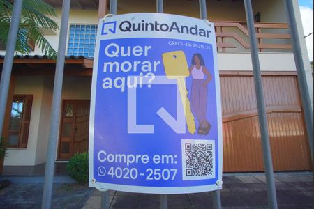 Casa à venda com 275m², 3 quartos e 3 vagasPlaca na Fachada