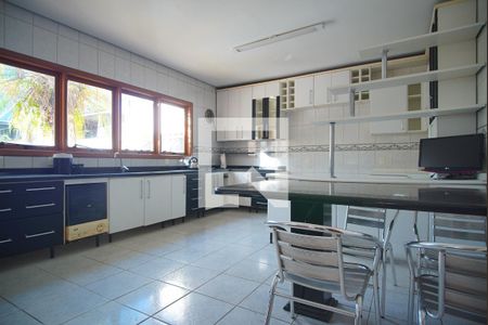 Casa à venda com 275m², 3 quartos e 3 vagasCozinha