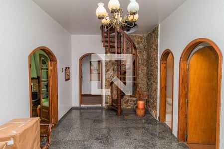Casa à venda com 500m², 6 quartos e 2 vagas