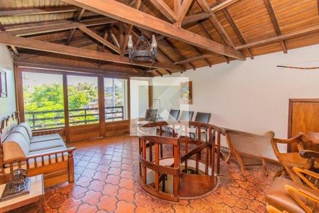 Casa à venda com 500m², 6 quartos e 2 vagas