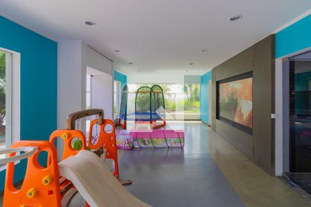 Apartamento à venda com 187m², 3 quartos e 3 vagas Apartamento à venda com 187m², 3 quartos e 3 vagasBrinquedoteca