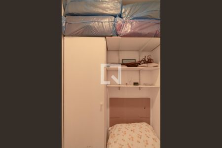 Apartamento à venda com 187m², 3 quartos e 3 vagas Apartamento à venda com 187m², 3 quartos e 3 vagasÁrea de Serviço