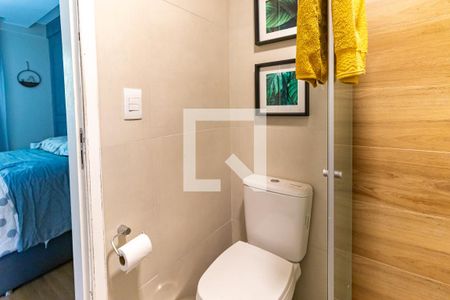 Apartamento à venda com 74m², 3 quartos e 1 vaga Apartamento à venda com 74m², 3 quartos e 1 vagaBanheiro da Suíte