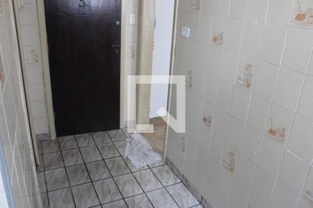 Cozinha de apartamento para alugar com 1 quarto, 30m² em Centro, São Vicente