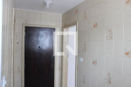 Cozinha de apartamento para alugar com 1 quarto, 30m² em Centro, São Vicente