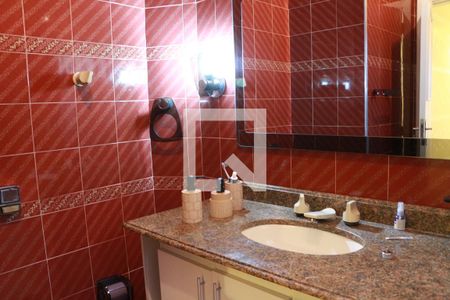 Casa à venda com 140m², 2 quartos e 4 vagasBanheiro Social