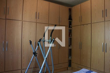 Casa à venda com 140m², 2 quartos e 4 vagasQuarto 2