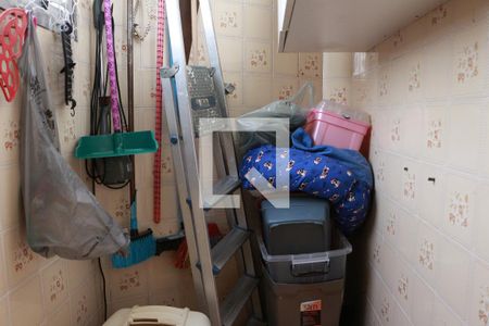 Casa à venda com 140m², 2 quartos e 4 vagasBanheiro de serviço