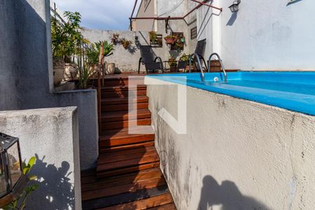 Apartamento à venda com 180m², 4 quartos e 2 vagas Apartamento à venda com 180m², 4 quartos e 2 vagasPiscina Cobertura
