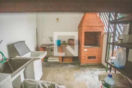 Casa à venda com 150m², 3 quartos e 4 vagas Casa à venda com 150m², 3 quartos e 4 vagasVista