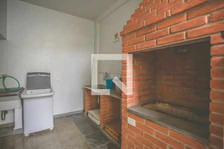 Casa à venda com 150m², 3 quartos e 4 vagas Casa à venda com 150m², 3 quartos e 4 vagasÁrea de Serviço - Churrasqueira