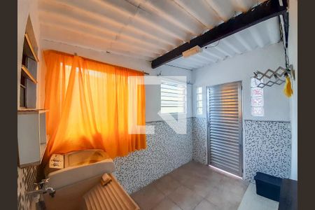 Casa à venda com 181m², 5 quartos e 3 vagas Casa à venda com 181m², 5 quartos e 3 vagasCasa 3 - Área de Serviço