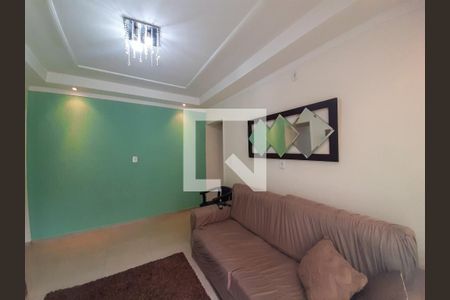 Casa à venda com 181m², 5 quartos e 3 vagas Casa à venda com 181m², 5 quartos e 3 vagasCasa 2 - Sala