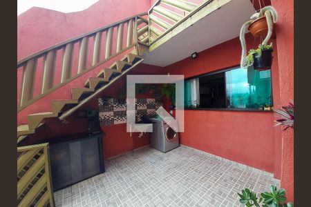 Casa à venda com 181m², 5 quartos e 3 vagas Casa à venda com 181m², 5 quartos e 3 vagasCasa 2 - Área de Serviço/Quintal