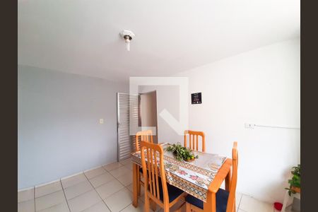 Casa à venda com 181m², 5 quartos e 3 vagas Casa à venda com 181m², 5 quartos e 3 vagasCasa 3 - Cozinha