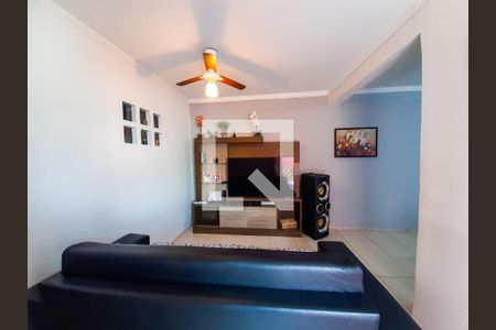 Casa à venda com 181m², 5 quartos e 3 vagas Casa à venda com 181m², 5 quartos e 3 vagasCasa 3 - Sala