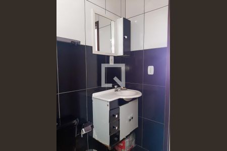 Casa à venda com 181m², 5 quartos e 3 vagas Casa à venda com 181m², 5 quartos e 3 vagasCasa 1 - Banheiro da Suíte