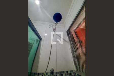 Casa à venda com 181m², 5 quartos e 3 vagas Casa à venda com 181m², 5 quartos e 3 vagasCasa 2 - Banheiro