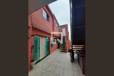 Casa à venda com 181m², 5 quartos e 3 vagas Casa à venda com 181m², 5 quartos e 3 vagasCasa 3 - Acesso 2