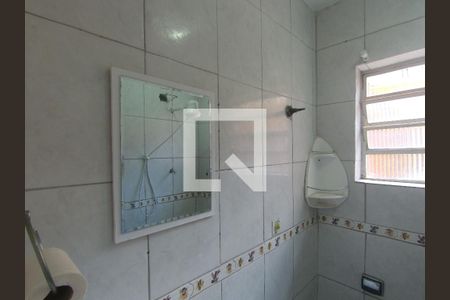 Casa à venda com 170m², 5 quartos e 2 vagasBanheiro