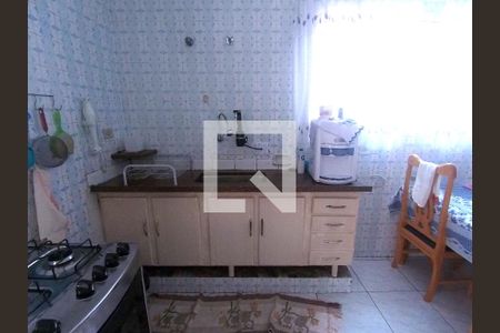 Casa à venda com 170m², 5 quartos e 2 vagasCozinha 