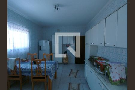 Casa à venda com 170m², 5 quartos e 2 vagasCozinha 