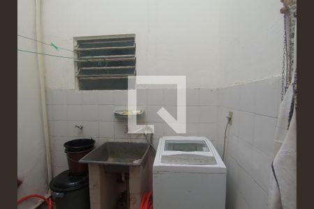 Casa à venda com 170m², 5 quartos e 2 vagasÁrea de Serviço