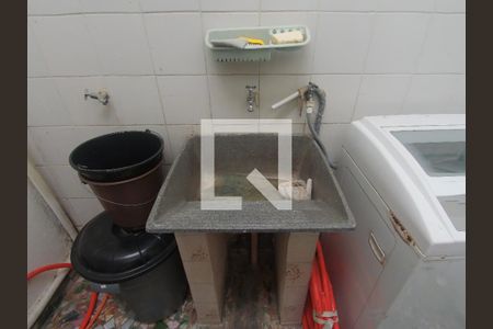 Casa à venda com 170m², 5 quartos e 2 vagasÁrea de Serviço