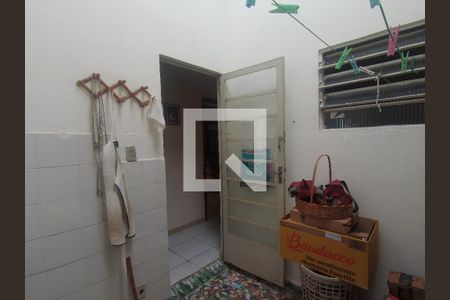 Casa à venda com 170m², 5 quartos e 2 vagasÁrea de Serviço