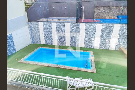 Apartamento à venda com 75m², 2 quartos e 1 vaga Apartamento à venda com 75m², 2 quartos e 1 vagaÁrea comum - Piscina