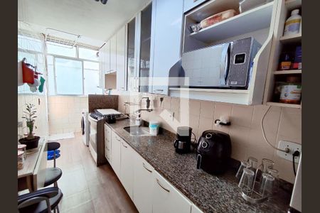 Apartamento à venda com 75m², 2 quartos e 1 vaga Apartamento à venda com 75m², 2 quartos e 1 vagaCozinha