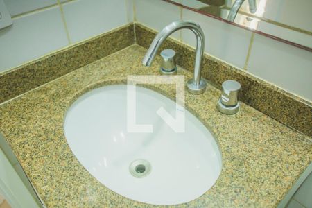 Apartamento à venda com 74m², 3 quartos e 2 vagasBanheiro 2