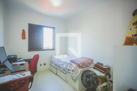 Apartamento à venda com 74m², 3 quartos e 2 vagasQuarto 3