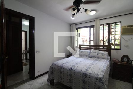 Casa de condomínio à venda com 336m², 3 quartos e 8 vagasQuarto 2