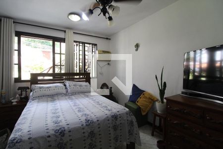 Casa de condomínio à venda com 336m², 3 quartos e 8 vagasQuarto 2